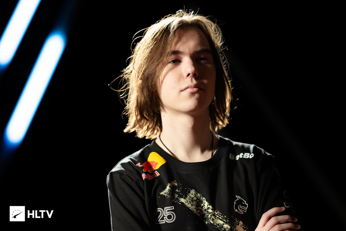 Light：训练怎样比赛就会怎样 今天打得算是人生中最难受的比赛了